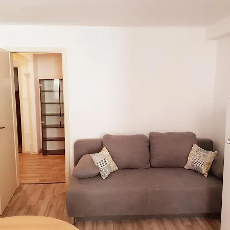 Reginamare Vela * بيران